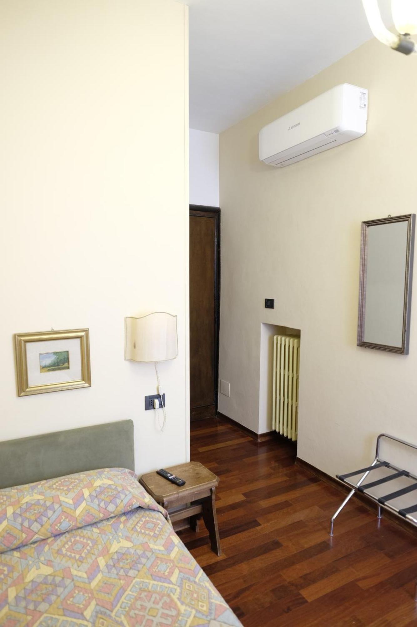 Borgonuovo 3*